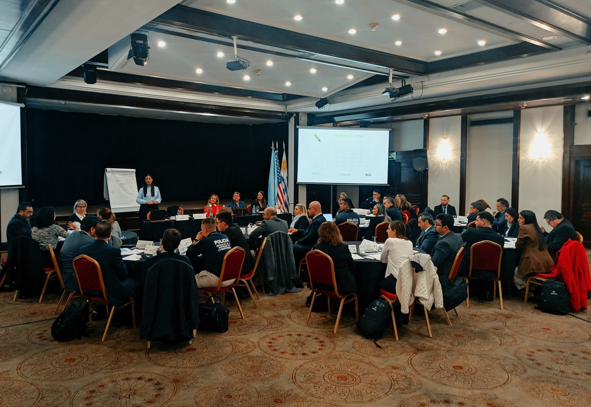 🇺🇾 | Mock trial 30 julio-2 agosto: Investigación de ciberdelito, organizado por <a href="/UN__Cyber/">Global Programme on Cybercrime</a> <a href="/UNODC/">UN Office on Drugs & Crime</a> junto a expertos internacionales, Jueces, Juezas, Fiscales y Fuerzas de la ley de 🇨🇱 🇵🇾 🇺🇾. 
Gracias al apoyo de <a href="/StateINL/">US Dept of State INL</a> 🇺🇸🤝🇺🇳 y la presencia de la Sra. embajadora @usembassymvd.