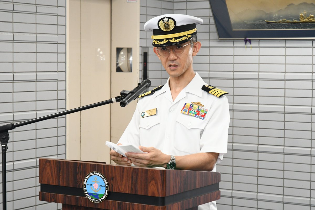 8月1日（木）司令離着任式を行いました。新司令の桐生1佐を迎え