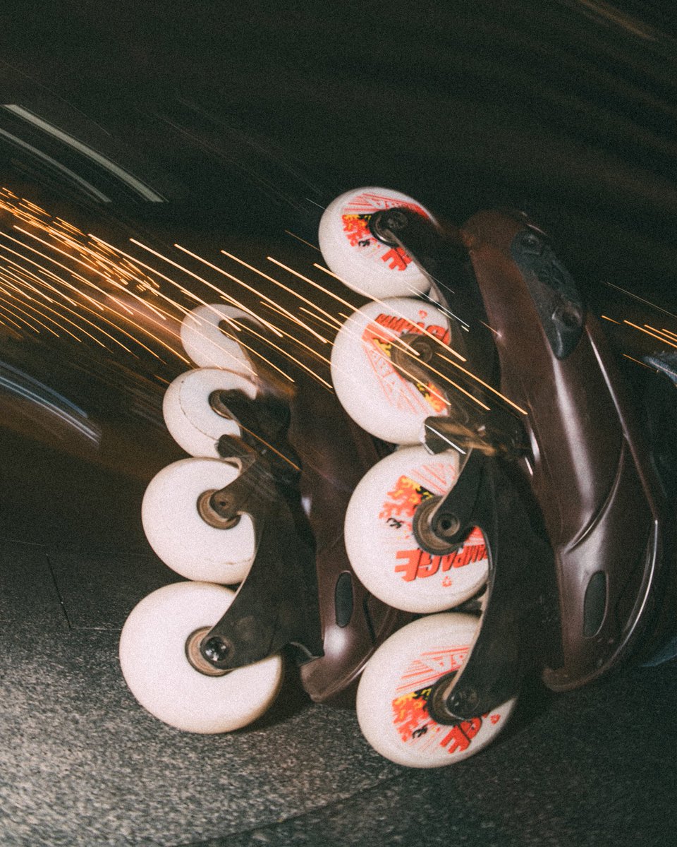 From Beijing to the World, Yuze rampaging through the streets ⚡️⚡️⚡️

Flying Eagle RAMPAGE wheels now available!
80, 76 and 72mm SHR 88A Round profile. Matte finish.
Colors black, white, purple and yellow. Pack of 4 wheels.

#FlyingEagleSkates #RAMPAGEwheels #inlineskating