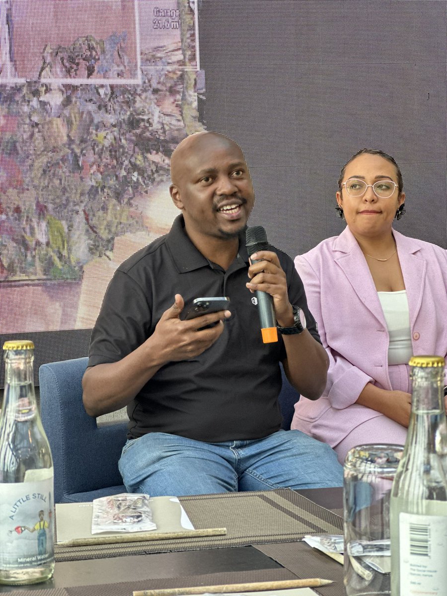 DesignSourceKE's tweet image. &quot;Virtual walkthroughs reduce site visit, rework, and dispute costs, boosting efficiency. Quicker verification of work done allows for faster progress and better cash flow.&quot; - Samuel Gathukia, Director, GDMB Co. Ltd. 💡🚀

#VirtualWalkthroughs #ProjectEfficiency #DesignSource