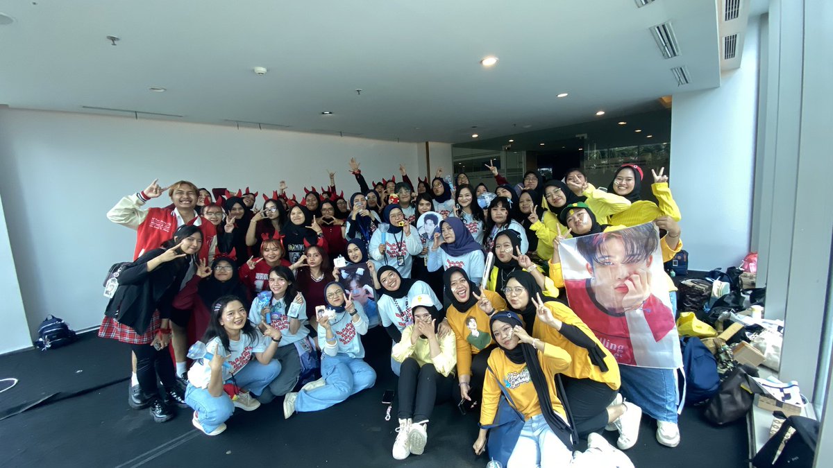 Monstiez x Teume x ID 🫶🏻🫶🏻🫶🏻

Jangan lupa liat kita di Kuis Siapa Berani hari ini di GTV ya gaes! Jam 20.15🫵🏻

#TEUME #TREASUREMAKER #MONSTIEZ #ID