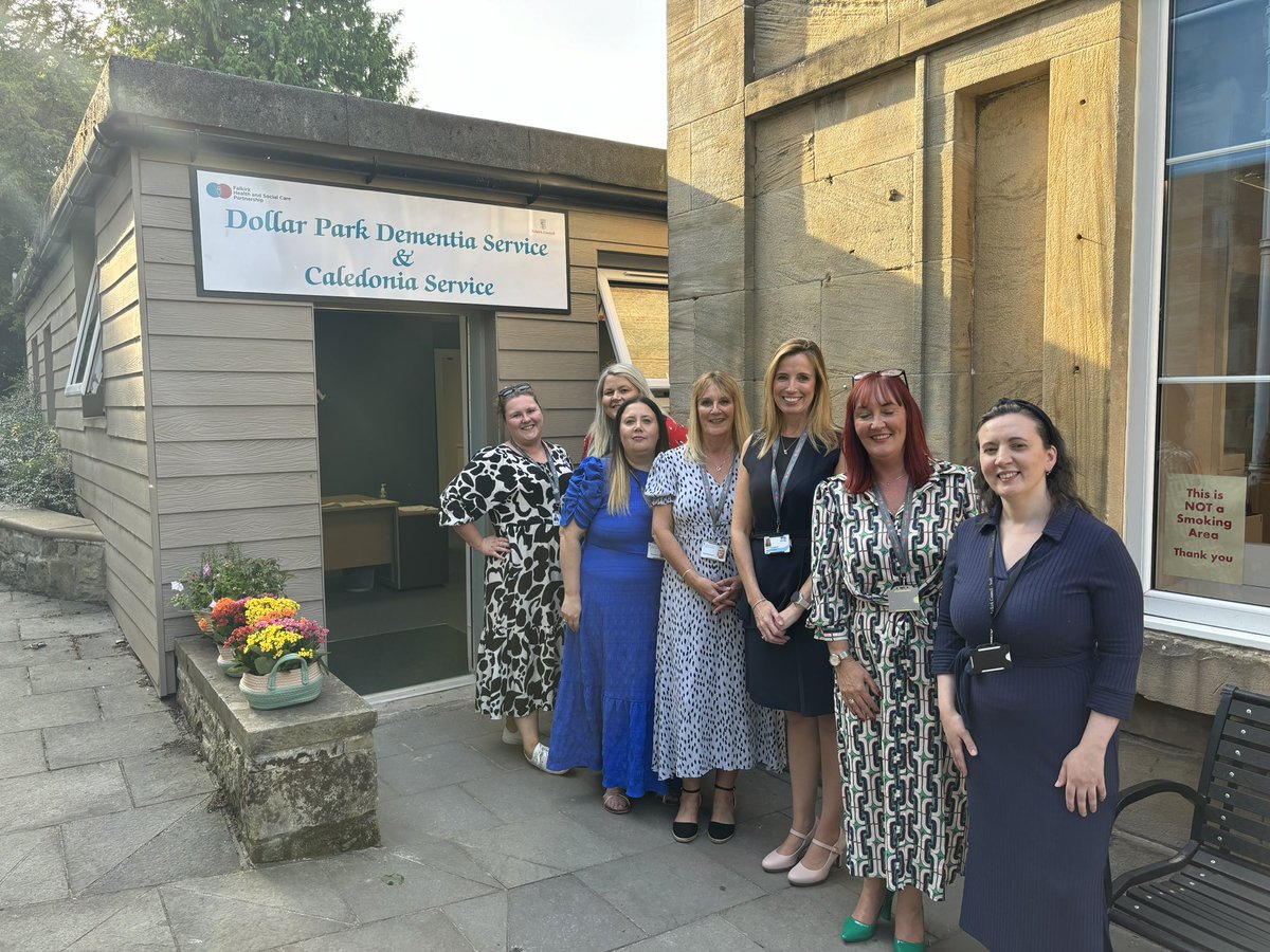 Lovely to visit the newly renovated Dollar Park Dementia Service yesterday and meet some of the staff, service users, carers and families. Such a valued service - a big well done to Margaret and the team! <a href="/FalkirkHSCP/">Falkirk Health and Social Care Partnership</a> <a href="/juliaferrariuk/">Julia Ferrari</a>