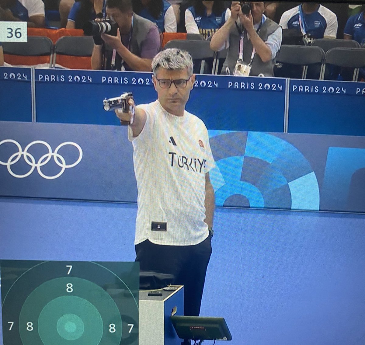 Olimpiyat ikincisi milli atıcımız Yusuf Dikeç, Radyo Gol'e konuştu!

🇹🇷 "Dünya beni konuşmuyor, Dünya Türkiye'yi konuşuyor. Biz sadece bir simgeyiz."

✅ "Ekipmanla ilgili bakanlıktan veya federasyonumuzdan herhangi bir olumsuzluk yok bu benim kendi tercihim."

🧠 "Tüm Dünya