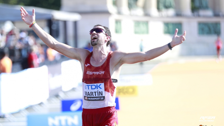 🏃Atletismo l #JuegosOlimpicos 

Álvaro Martín🇪🇸 🥉MEDALLA DE BRONCEEEEE EN LOS JUEGOS OLÍMPICOS DE PARÍS🥉

🔸Álvaro logra la segunda medalla para la delegación española, esta vez en los 20km marcha ¡GRANDE ÁLVAROOOO! #París2024