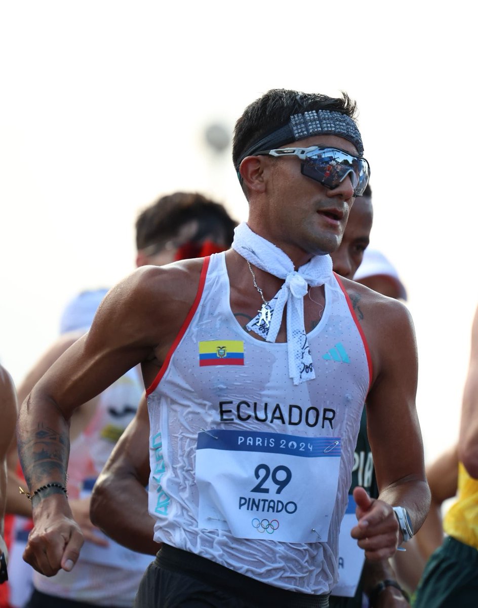 ESPN Ecuador (@espnecuador) on Twitter photo #Paris2024
¡ORO PARA ECUADOR!
🇪🇨 Daniel Pintado es el campeón de los Juegos Olímpicos. En los 20 km marcha, el azuayo ganó tras un crono de 1:18:55
#JuegosOlímpicos
📸<a href="/ECUADORolimpico/">Comite_Olimpico_Ecu</a> #Paris2024
¡ORO PARA ECUADOR!
🇪🇨 Daniel Pintado es el campeón de los Juegos Olímpicos. En los 20 km marcha, el azuayo ganó tras un crono de 1:18:55
#JuegosOlímpicos
📸<a href="/ECUADORolimpico/">Comite_Olimpico_Ecu</a>