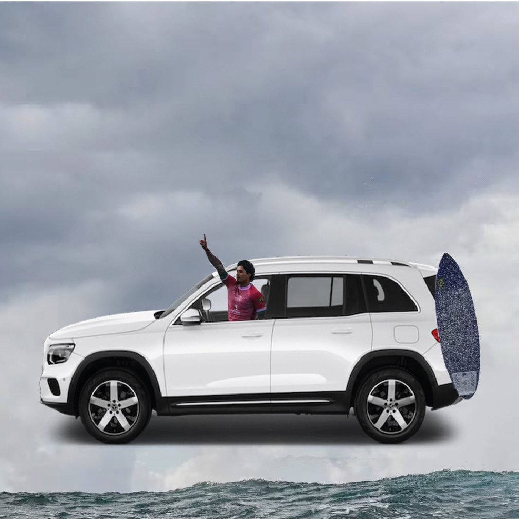 Foto 1: El surfista Gabriel Medina en las olimpiadas logrando una puntuación de 9.9 🥇

Foto 2: El surfista Gabriel Medina logrando una puntuación de 10 😏