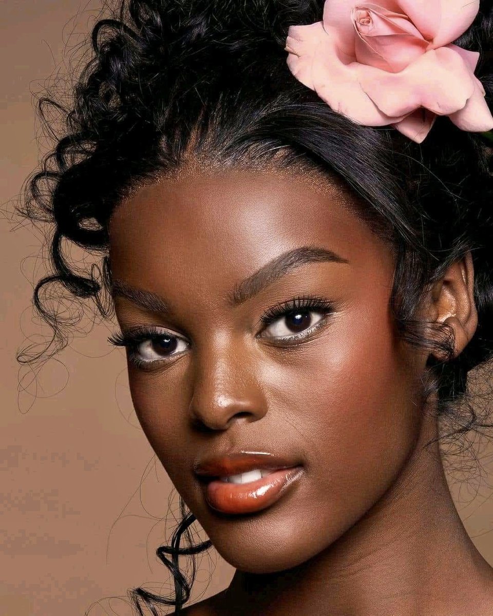 Dear #FellowSouthAfricans, please note that based on applying  s(2)(1) of the Citizenship Act of 1995 on information in the public domain, Ms Chidimma Vanessa Adetshina is a South African by birth lawfully participating  in the Ms South Africa Competition. Should she win, she is
