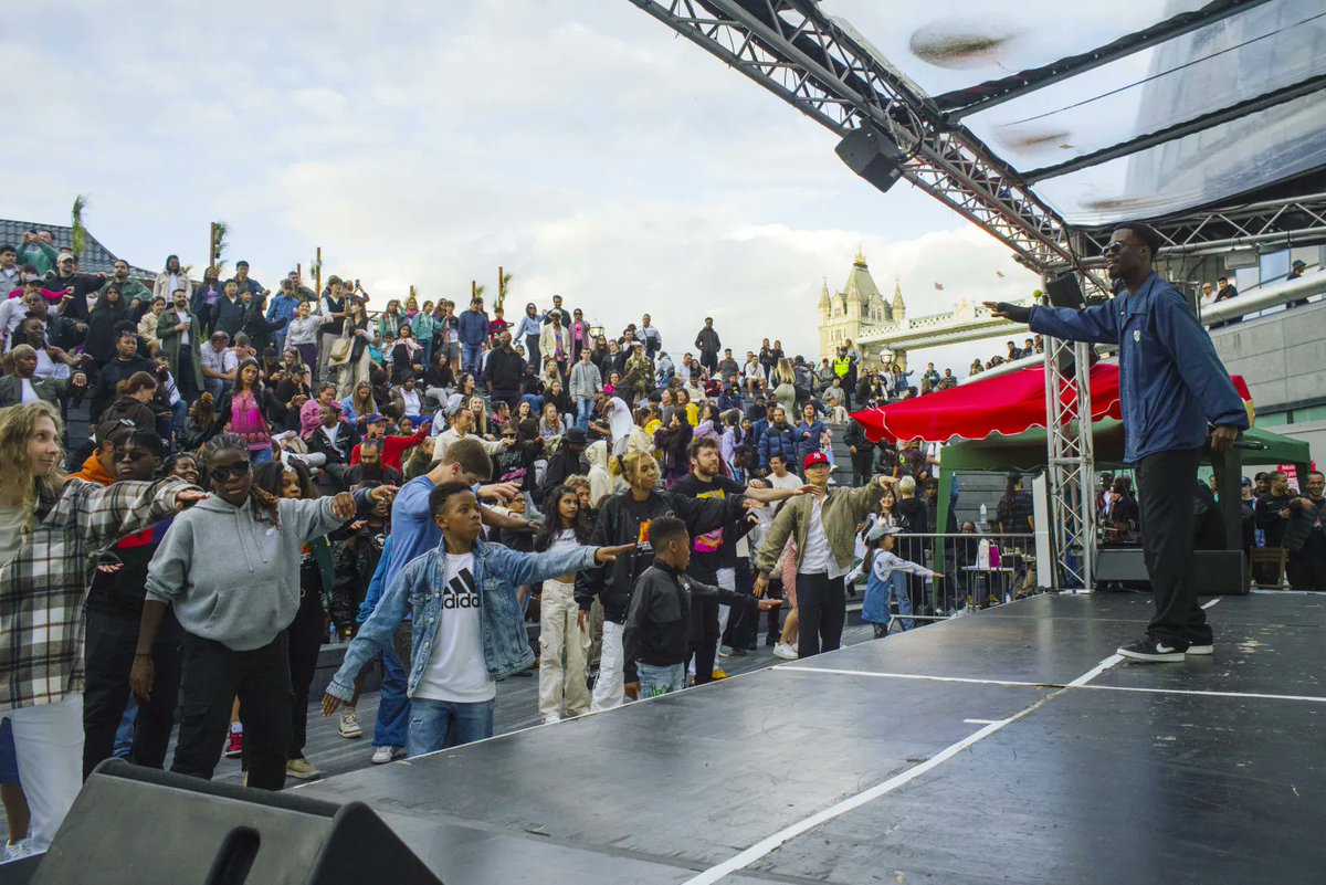 🙌  Hands up if you're joining us this weekend for the Fiya House Hip Hop Weekender at The Scoop! Whether you're a seasoned body-popper or have two left feet,  this FREE event offers something for everyone. 

⏰ Saturday and Sunday, 12 - 10PM. See you there!