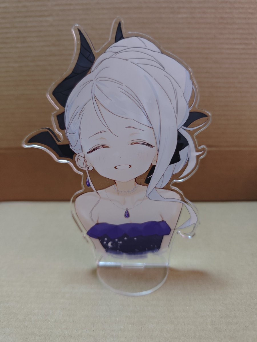 空崎ヒナ(ブルアカ) ,空崎ヒナ(ドレス) 「樣品出來了!! 」|しはんのイラスト