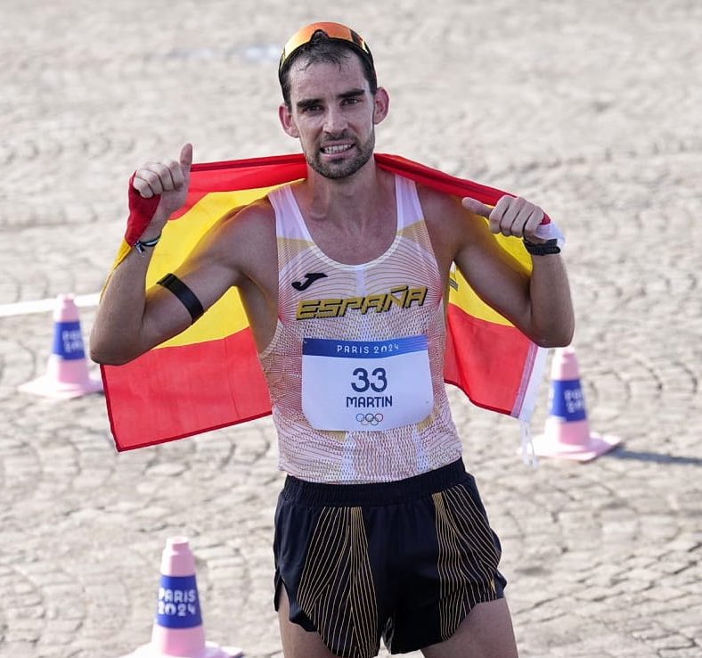 paugasol's tweet image. BRONCE para @Alvaroatletismo en los 20kms marcha!!!!!! 🥉🔝 Qué manera de arrancar el día! Enhorabuena Álvaro 👏🏼👏🏼👏🏼 #Paris2024