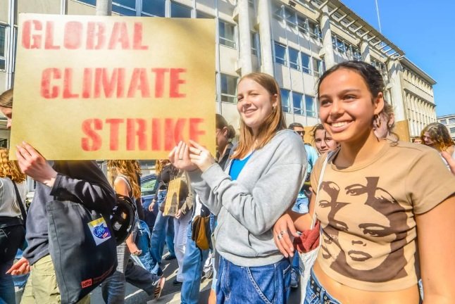 Together with Fridays For Future, Youth and Rise For Climate , we're mobilising again on Friday 20 September in Brussels (5.30 Brussels Central )and around the world. The pressure on politicians must continue and increase!
facebook.com/events/s/globa…
#nowforfuture #fossilfueltreaty