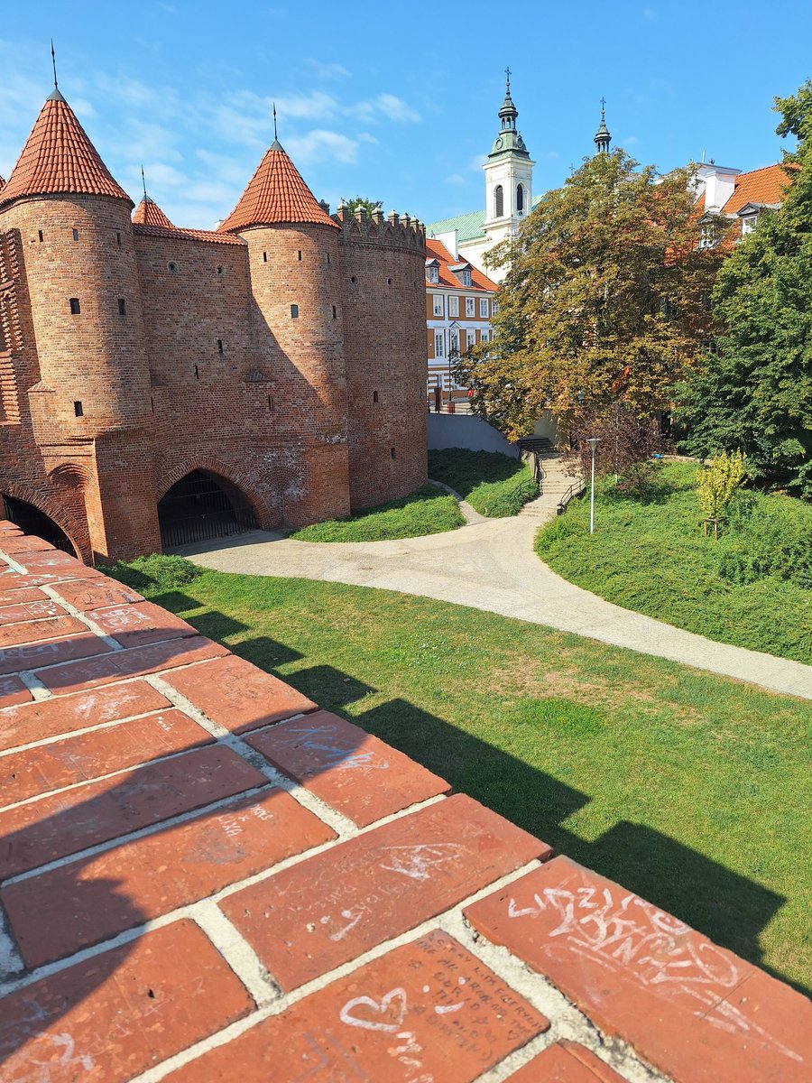 STRAY KIDS EVERYWHERE ALL AROUND THE WORLD