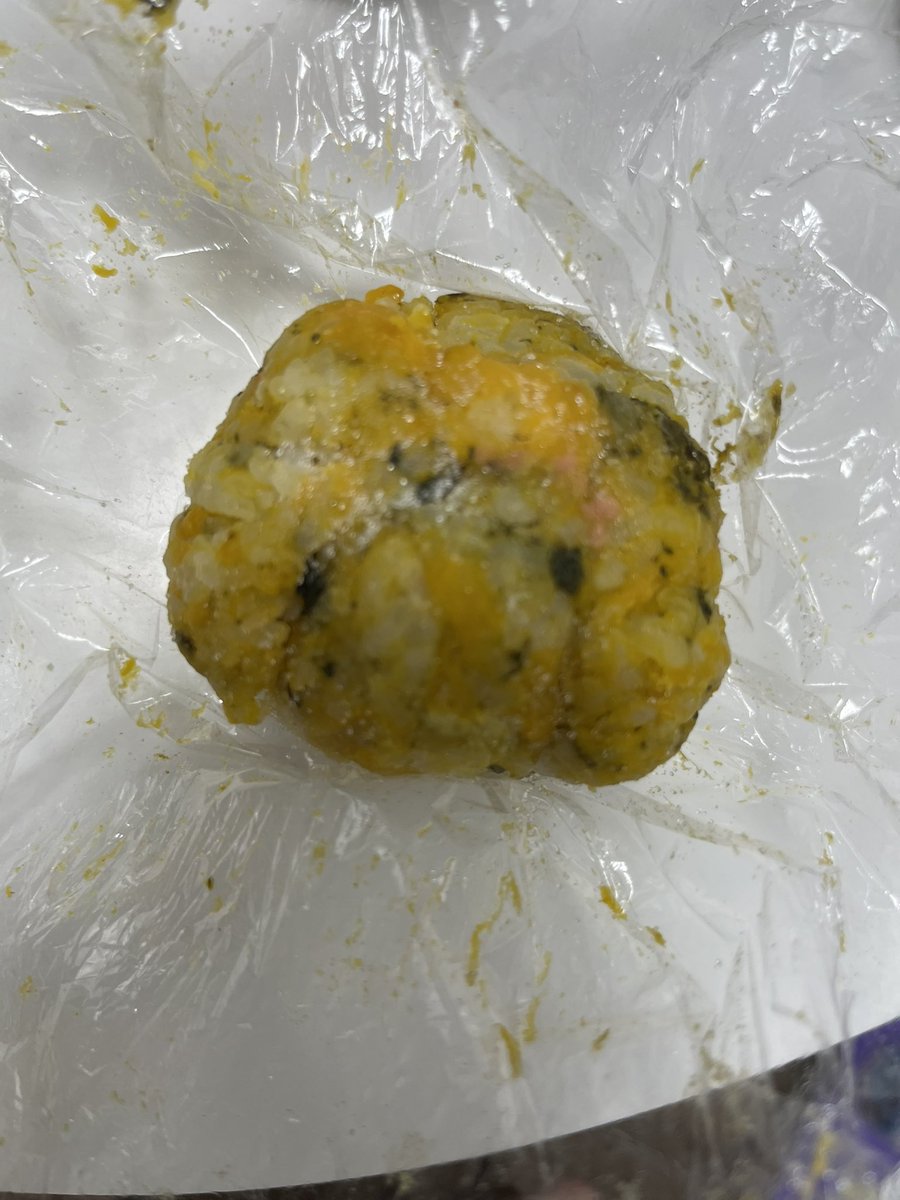 Fcrow_sub's tweet photo. 95日目(昨日)。ザバスプロテイン×4(豆乳割)、二郎系ラーメン少なめ、混ぜご飯おにぎり(鮭フレーク、ほうれん草、ブロッコリー、カボチャ)、焼き鶏胸。1万歩以上ウォーキング。付き合いで二郎。でも1日でバランスとった。メンタル回復期。高タンパク質料理ストック作った偉い！！#ダイエット仲間募集中 https://t.co/JePPdPiUSW