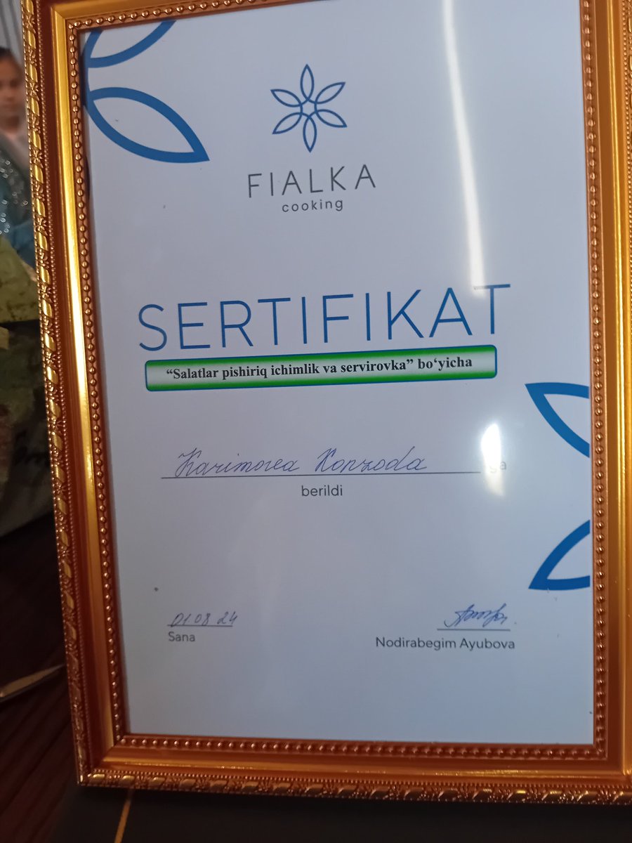 Fialka menga ko'p narsa berdi