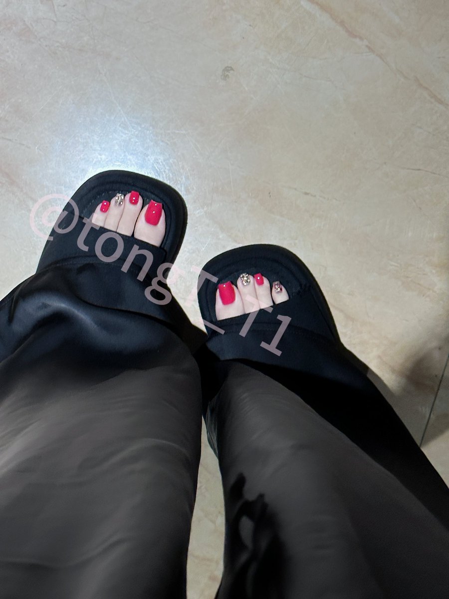 火龙果榨汁儿 https://t.co/h7XwcPlpQ2