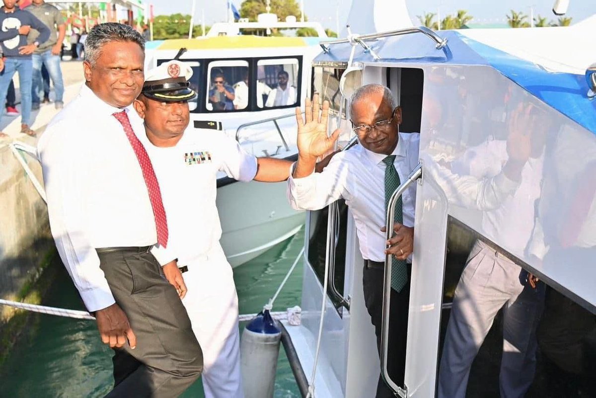 aishath090's tweet photo. #MalecityTharutheebukuruma
#VoteforAzim
#2️⃣✅✅ https://t.co/KyHjhlmX2f