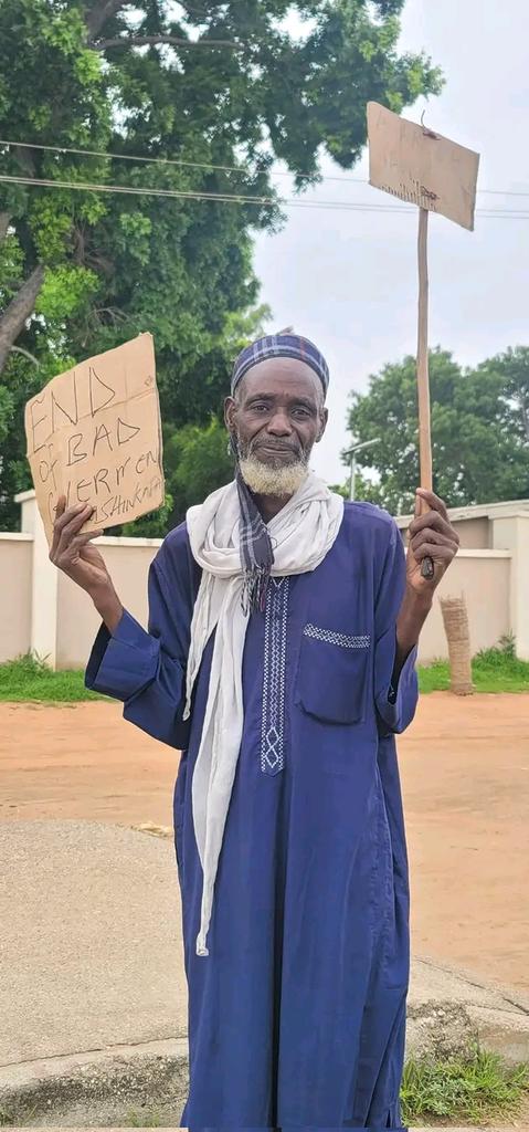 Tafarki_2's tweet photo. #EndBadGovernanceInNigeria #EndBadGovernanceProtest #EndBadGovernance #EndBadGovernanceInNig https://t.co/5bjYfPgDAU