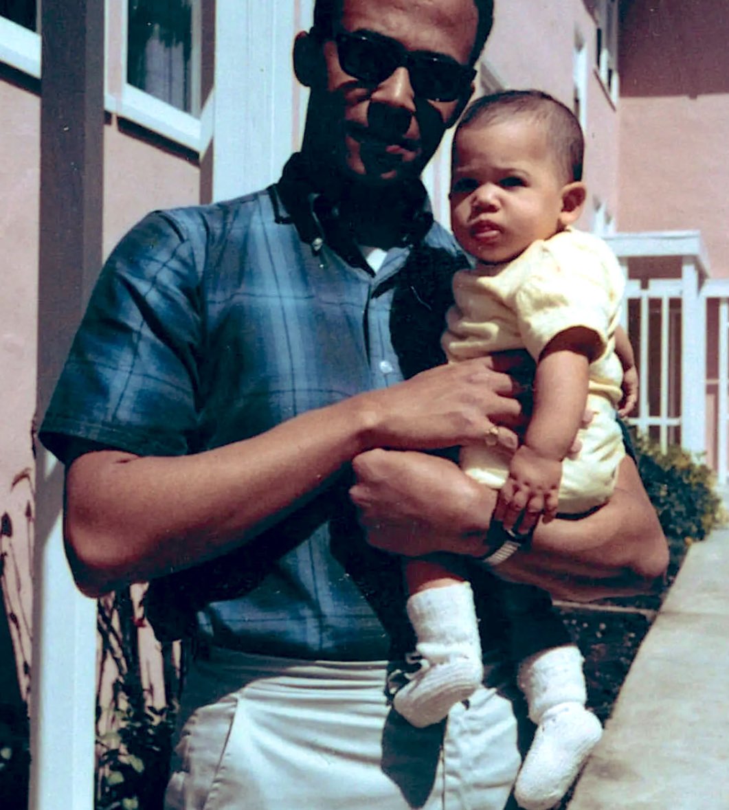 wayne1848's tweet photo. @RawCommodity @NickBryantNY @JaneCaro Her father, originally from Jamaica is Afro-American.

MAGAs want it both ways. They call her DEI, MAGA code for the N word but are now insisting she is white because they are worried that the black community will support her. https://t.co/zyijRIR5cW