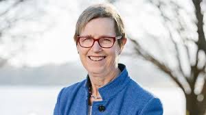 Wendy Craik:UN public service day is 2 encourage people into public service careers. I found working in the office with others a really valuable social &amp; professional experience, strongly encourage early career public servants to come into the office as much as possible <a href="/IPAAorg/">IPAA National</a>