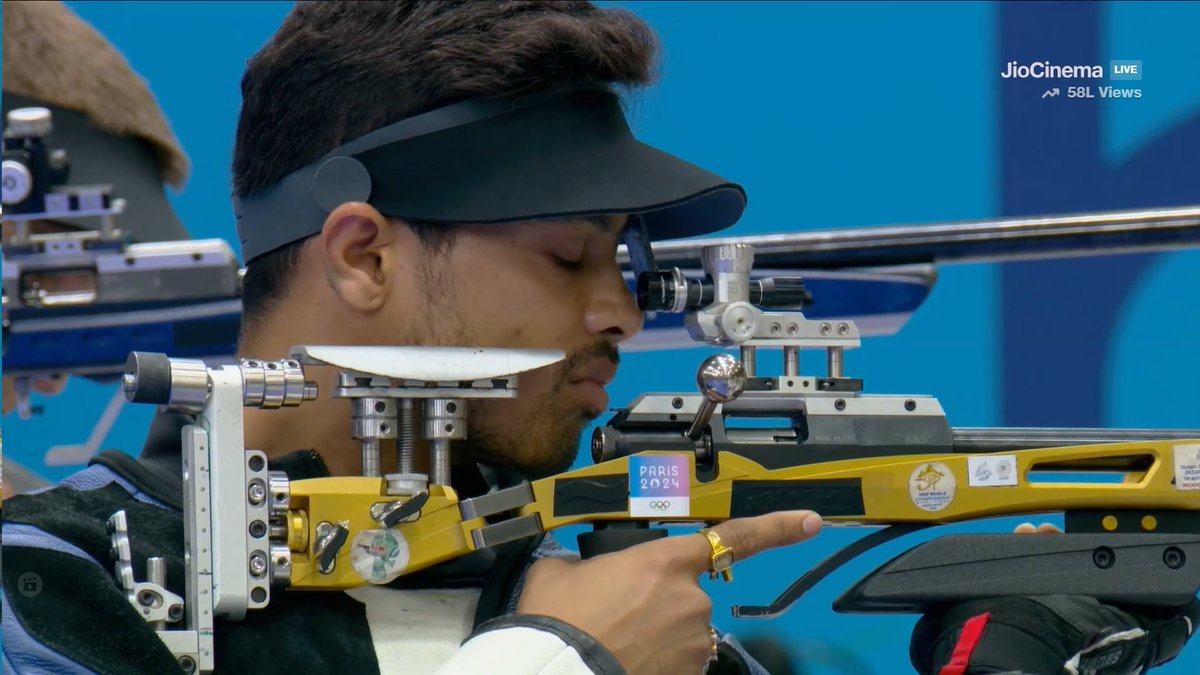 FarziCricketer's tweet photo. SWAPNIL KUSALE HAS CONFIRMED A MEDAL!!!!! 🇮🇳 https://t.co/8kLCWhFE5M