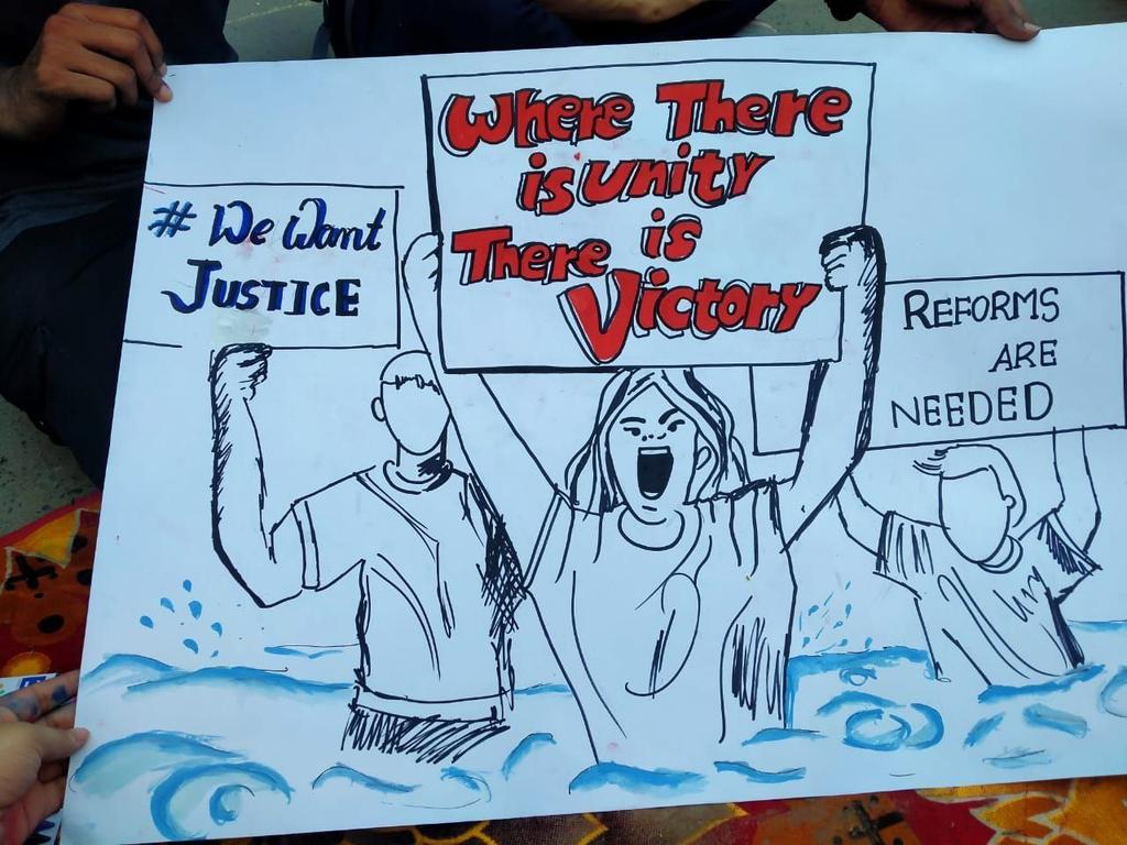 PreetiPraj2001's tweet photo. When will the sleeping administration wake up?🙏🌅
#UPSCaspirants #UPSC_scam #UPSC #upsccoaching #UPSC2024 #ORNprotests #ORN #delhirain #DELHIGOVERNMENT #Delhi_student #DelhiCoachingCenterIncident #DelhiTragedy #DelhiRains #MCD_wale_hatyare_hai #MCDfailure #DelhiNews https://t.co/gpRSBZ48Yw