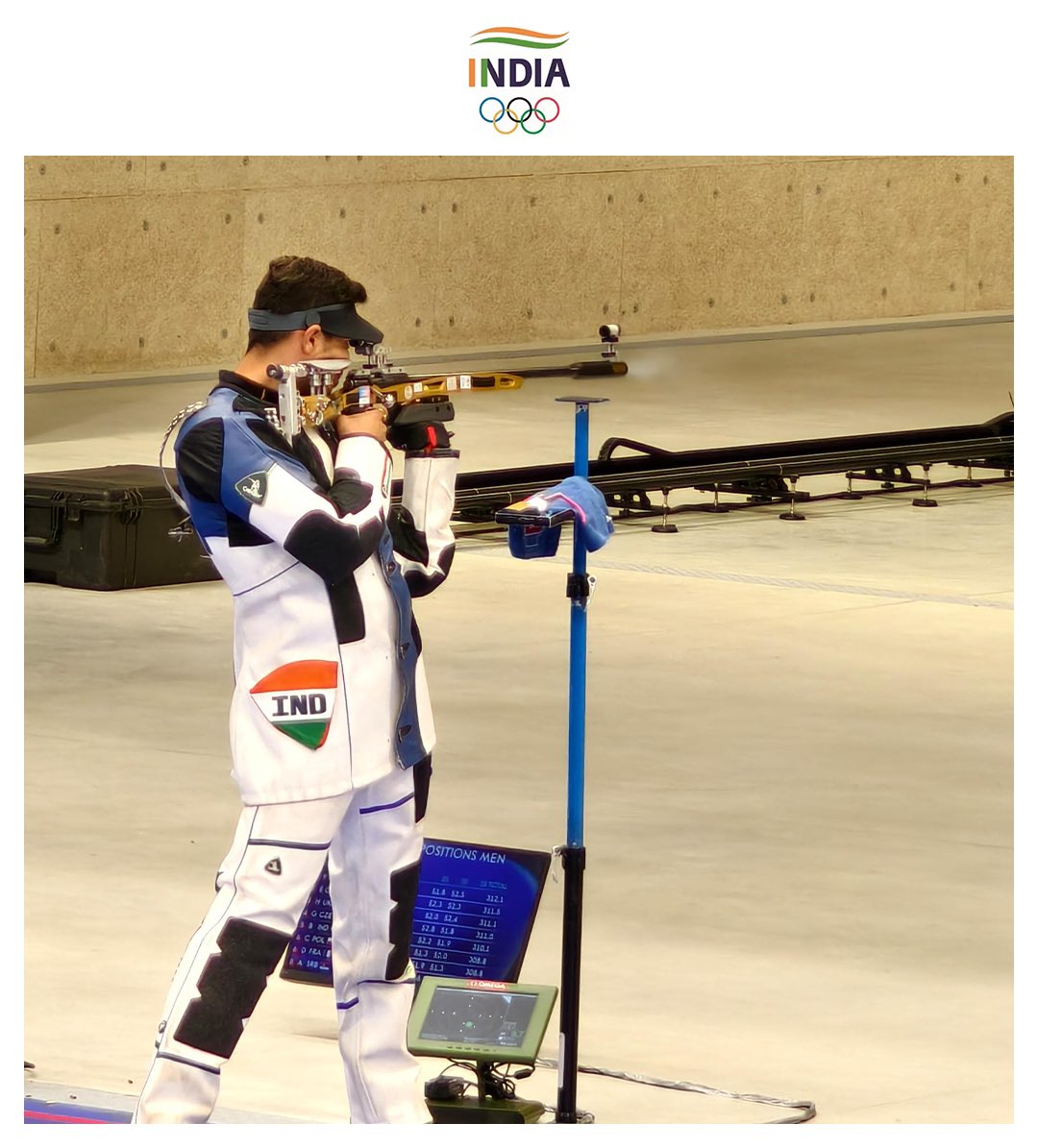 WeAreTeamIndia's tweet photo. OLYMPIC BRONZE MEDALIST SWAPNIL KUSALE. What an incredible performance. Consistent from start to end bringing us our 3rd Bronze Medal in shooting and at @paris2024. 

#JeetKaJashn #Cheer4Bharat #IndiaAtParis24 https://t.co/57B0bYCyRb
