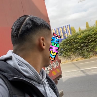 Dontmess_withm's tweet photo. [ THREAD ] 

2 GROS RACELARD ET LEUR COMMUNAUTÉ À #SIGNALER https://t.co/9kBCii93rS