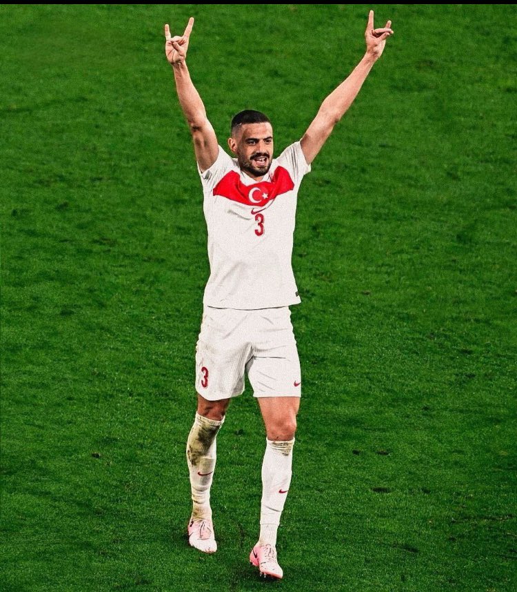 kultiginmedya's tweet photo. Türk sporcular, spor organizasyonlarında en çok konuşulan isimler olmaya devam ediyor. https://t.co/mjKMVn76R2