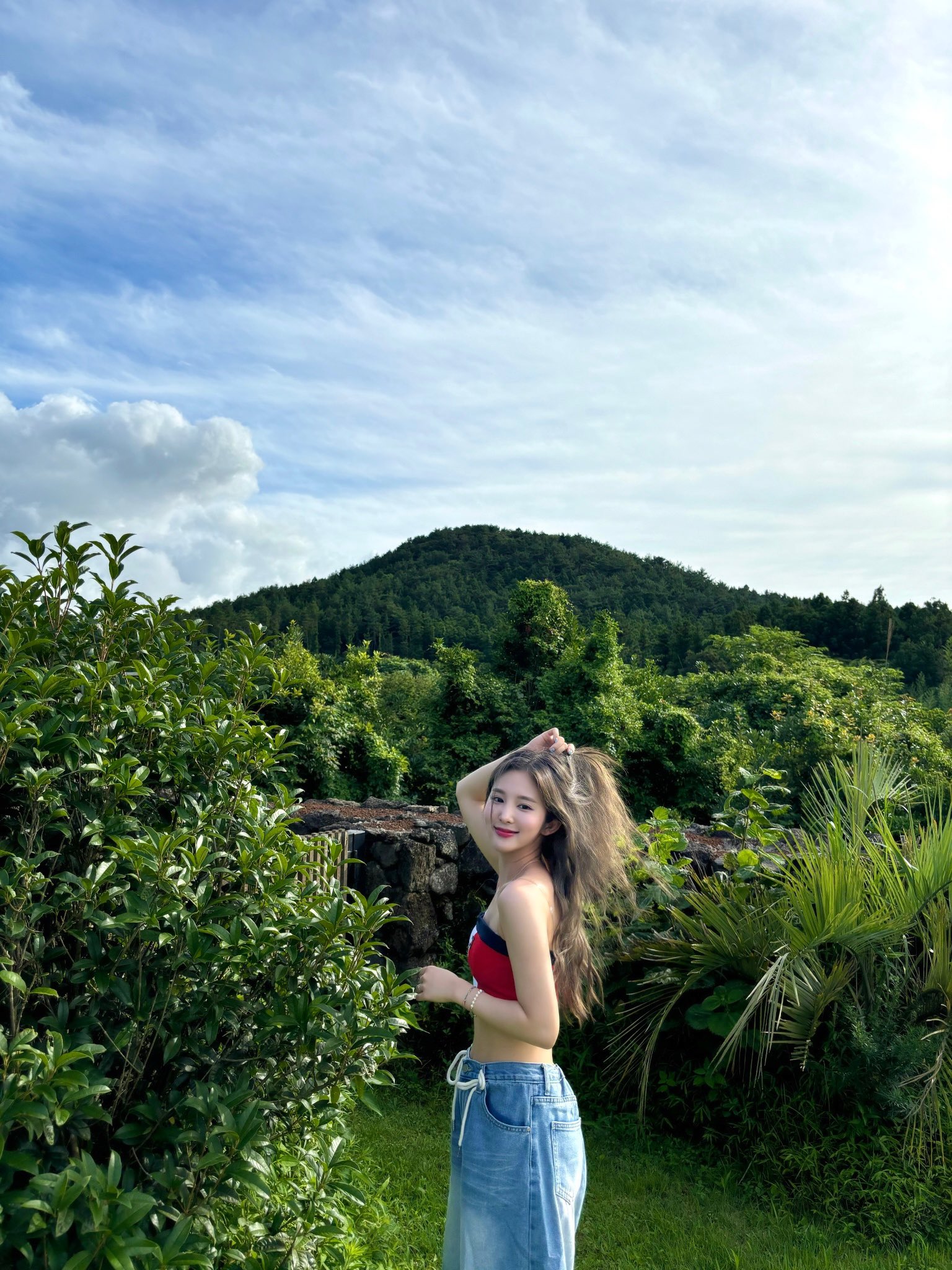 GT4jkJDbwAI1wJe?format=jpg&name=large