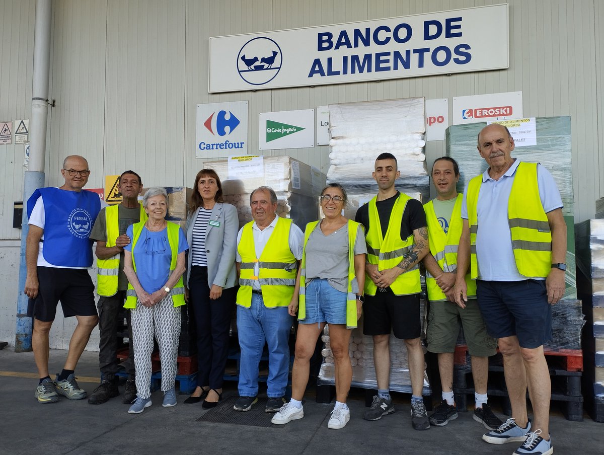 El pasado mayo tuvimos la G. Rcgda. de alimentos de Primavera, en @mercadona  había  aportaciones económicas en caja. Ayer nos trajeron el importe correspondiente a dicha recogida en kilos. Recibimos un total de 1728 kilos de alimentos varios que serán repartidos proximamente.