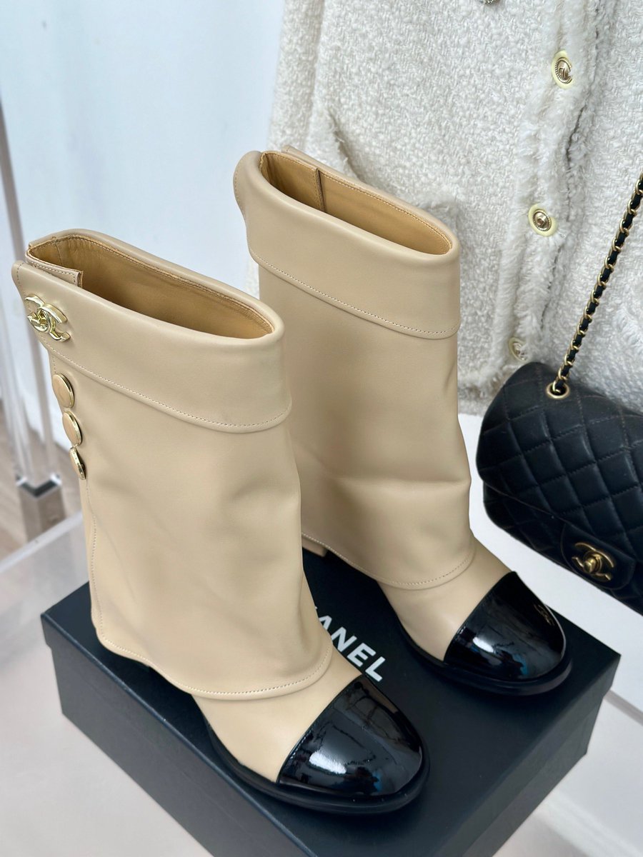 bag_shoes1688's tweet image. Global shipping✈️

#chanel #chanelshoes #chanelheels #chanelbag #shotbythreads #chanelboots
#loropiana #loropianafabrics #shoes #shoestagram #shoesforsale #heelslovers #sneakers #sneakersaddict  #casualstyle #sandal #sandalye #slippers #slippershoes #slipperstyle #shoeswholesale