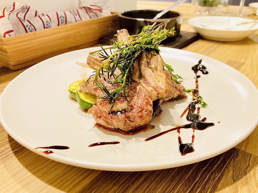 ztsztzl's tweet photo. 7月新規店1/2
中華ダイニング一途一心/亀有
木鶏/千駄木
Spice&amp;Wine hide/馬喰町
クラフトパスタ トリノ/門前仲町

生活圏では無いけど再訪したい、する予定があるお店。それぞれの町に良いお店はいっぱいあるのだなと思った。 https://t.co/BEsdhm1zMx