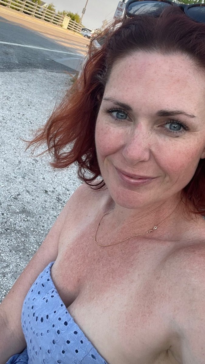 Rep_Tommel's tweet photo. My friend Catie, still full of freckled goodness after all of these years...

#freckles https://t.co/qptYJzGhaT
