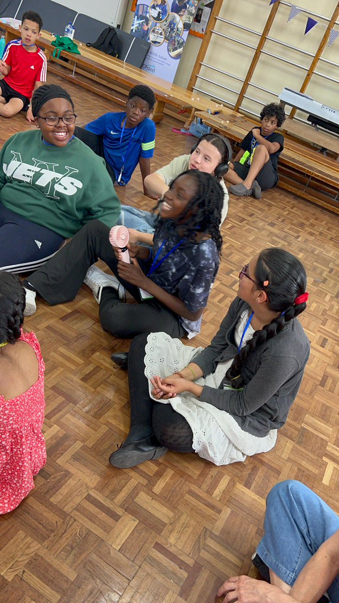 🎨🌟 Day 3 of Summer Holiday Fun was all about showcasing their creativity with stunning watercolour landscapes and creating their very own Shrek the Musical! 🎭🎶

Limited spaces left, BOOK NOW! eequ.org/experience/7368 Free for ages 8-16 with a HAF code. 

#letscreate #HAF