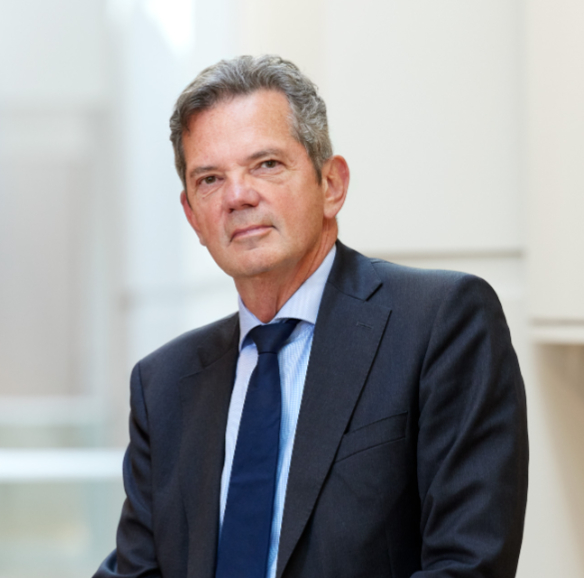 Staatsraad Ben Vermeulen neemt afscheid als lid van de Afdeling advisering. Hij blijft lid van de Afdeling bestuursrechtspraak. Hiermee komt er een einde aan 'dubbelbenoemingen' binnen de Raad van State.
raadvanstate.nl/actueel/nieuws…