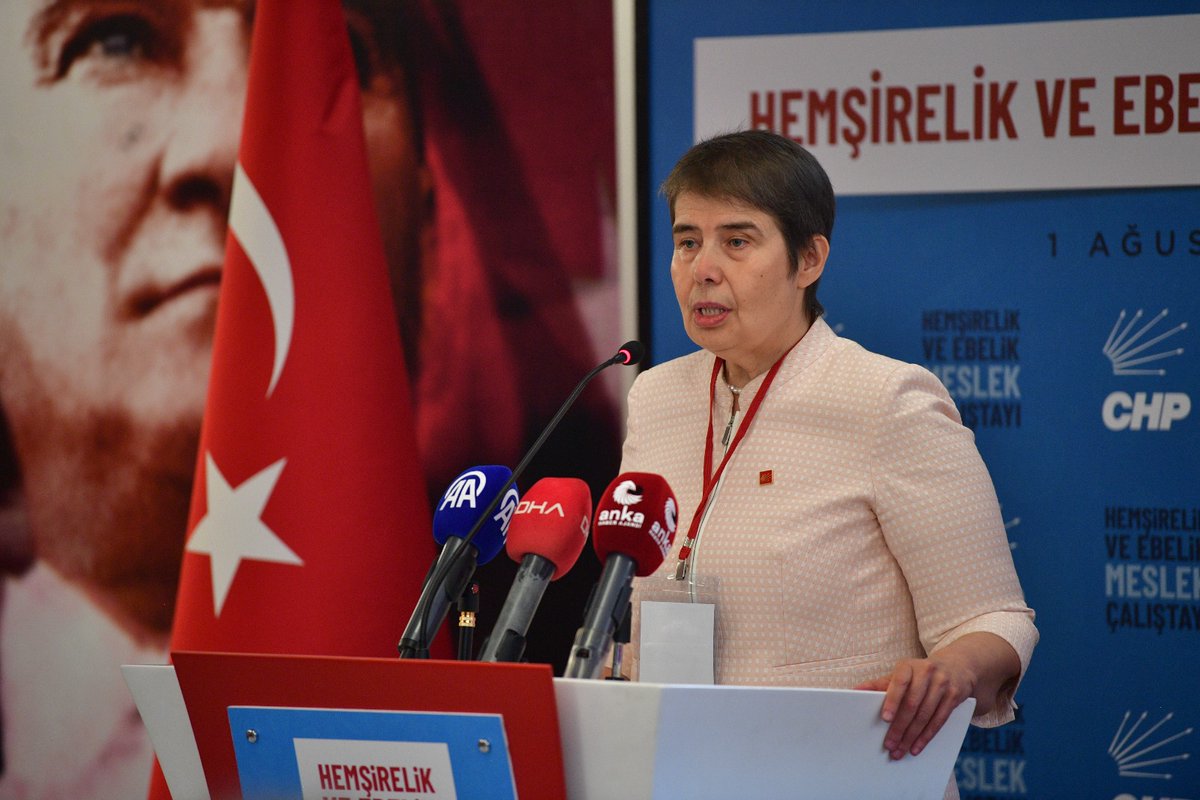 Cumhuriyet Halk Partisi Genel Merkezi'nde düzenlediğimiz “HEMŞİRELİK VE EBELİK MESLEK ÇALIŞTAYI"mızda, ebe ve hemşirelerimizin mevcut sağlık sisteminde yaşadıkları sorunları ve bu sorunlara getirebileceğimiz çözüm önerilerini konuşuyoruz. 

#HerkesİçinSağlıkHakkı