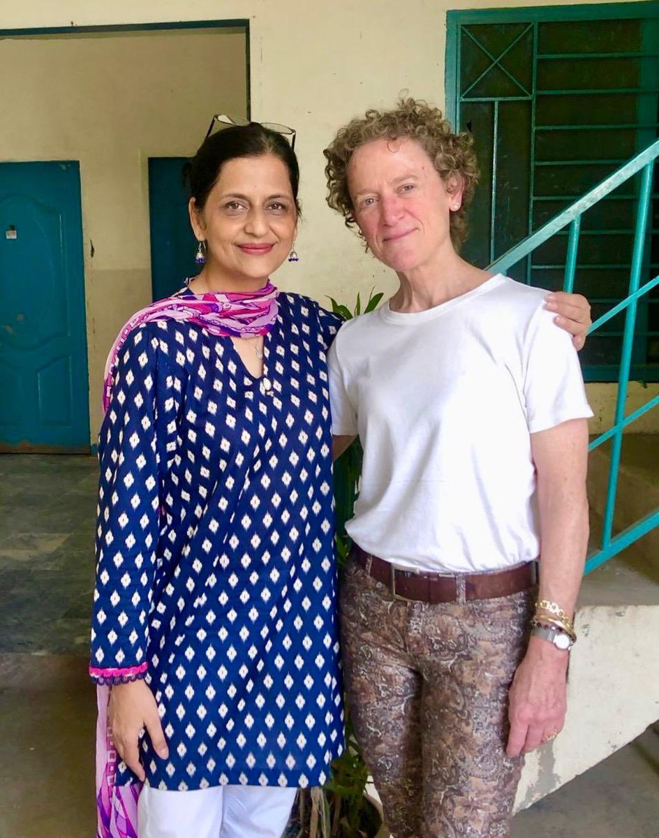 Yet another amazing 🇵🇰 woman doing amazing things! For the past 11 years &amp; under the guidance of #AsmaMunirSalman, the #MuskurahatEducationalWelfareTrust has been providing accommodations &amp; nutritious meals plus a high quality education to underprivileged children.
