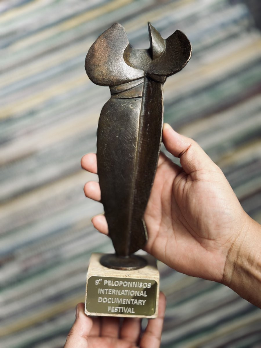 “سرنوشت” که در نوامبر ۲۰۲۳ برنده جایزه از نهمین جشنواره بین‌المللی مستند پلوپونیز شده بود، امروز تندیسش به دستم رسید.

“Destiny,” which had won the Equality Award at the 9th Peloponnisos International Documentary Film Festival in November 2023, received its trophy today.
