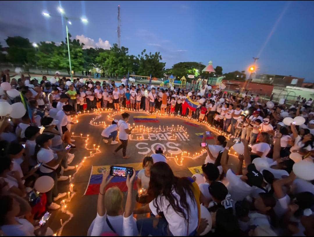 🇻🇪 I VENEZUELA

Esta es la imagen del supuesto terrorismo organizado en Venezuela.