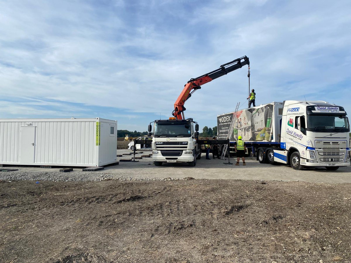 modex_spaces's tweet image. Delivery Day for a 12 Bay Modular Building in Wantage.
#modularbuildings #siteaccommodation
