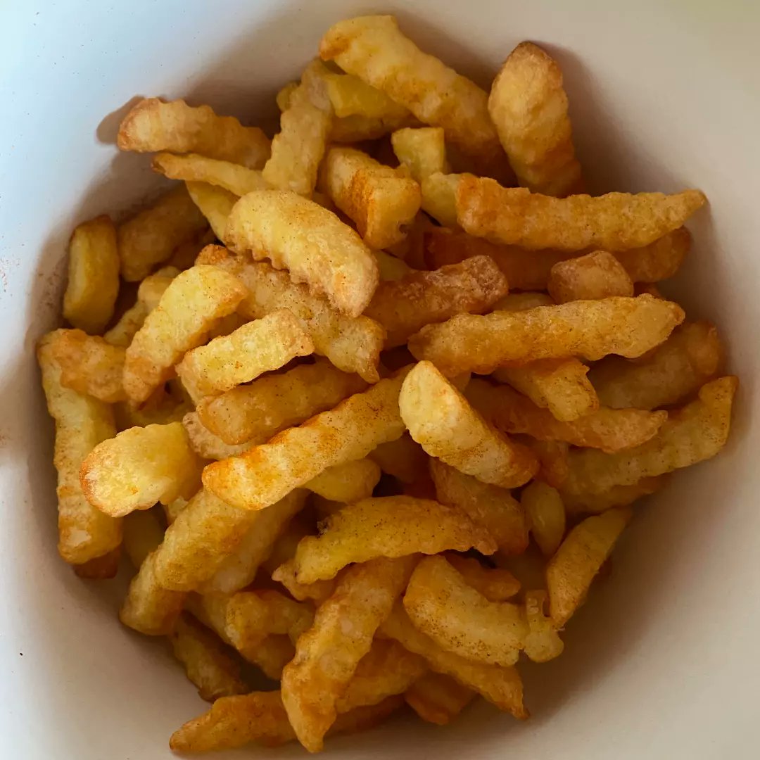 Werbung für Rewe und Iglo ich habe die neuen Iglo Freibad Pommes mit Wellen Getestet und bin total begeistert davon sie schmecken einfach super lecker von außen ganz knusprig und von innen ganz weich ich kann sie nur empfehlen @rewe