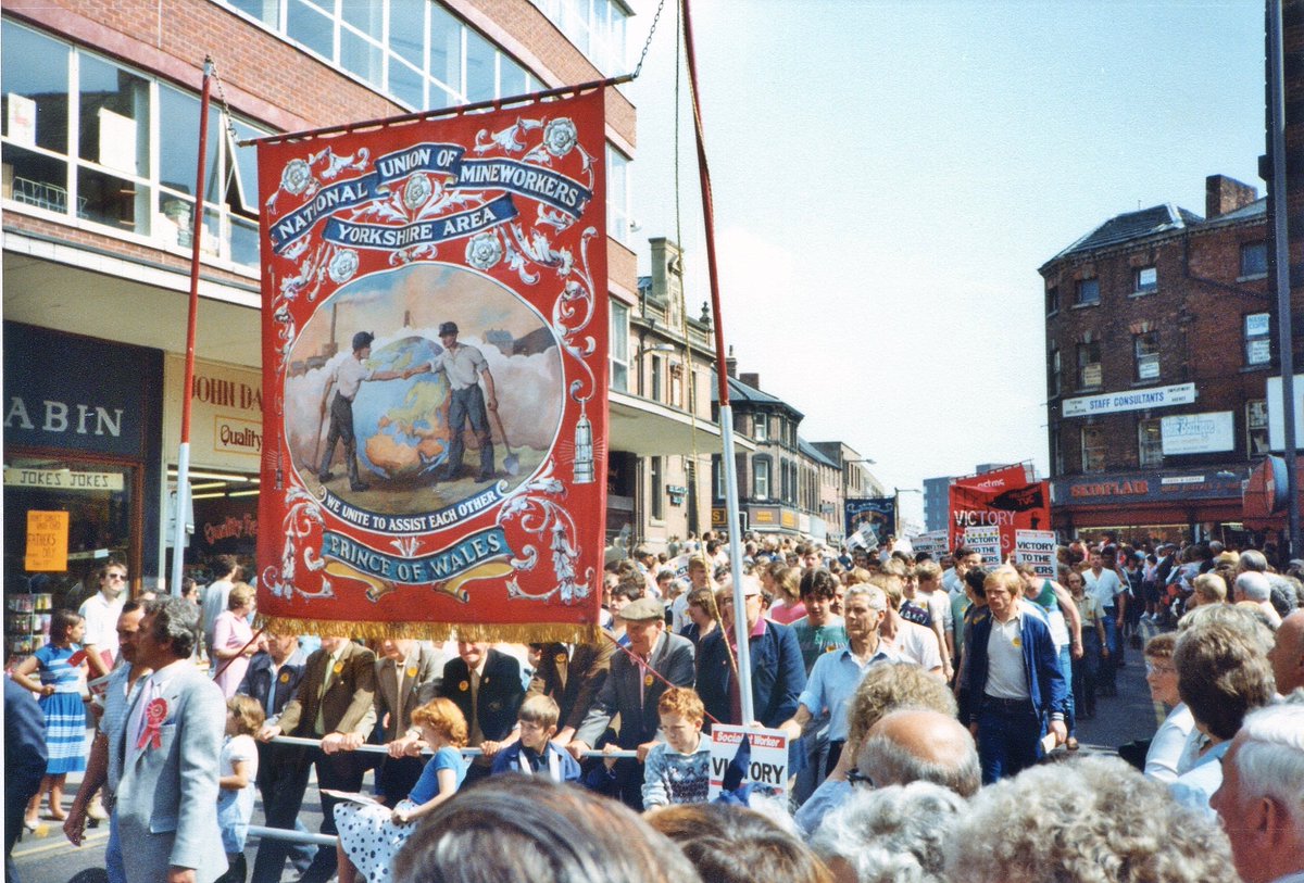 Ey up, it's #YorkshireDay! 🥳

Today's all about celebrating God's Own County, so join us today for some proper Yorkshire fun 👉 ncm.org.uk/whats-on/yorks…

📸 Miners' Gala Parade in Wakefield on 16 June 1984.

Have a great day #MuseumTwitter Yorkshire friends! 👋