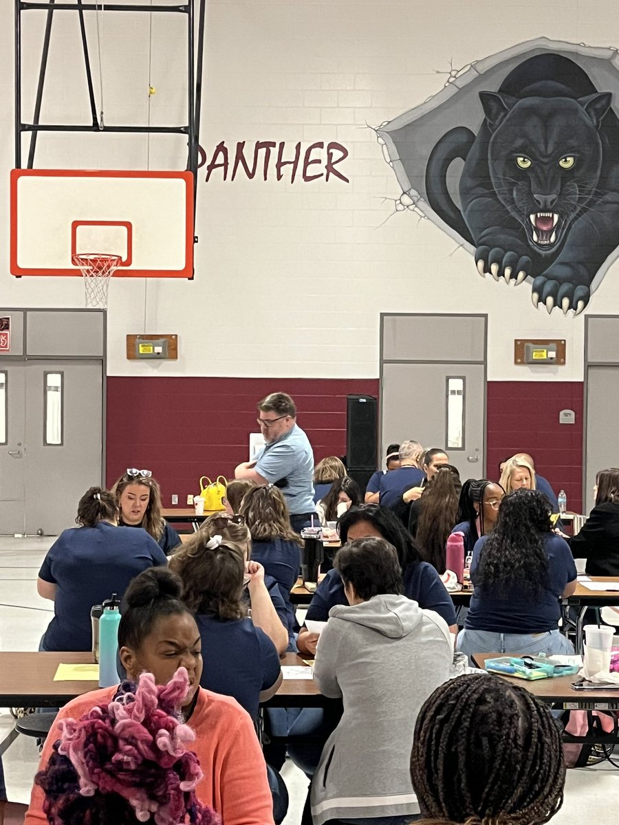 Angela McDaniel tweet media