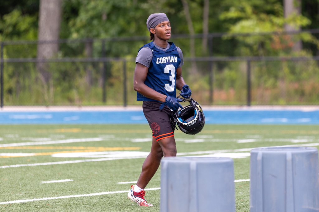 Hardwork, Dedication &amp; Sacrifice really pays off. Aug 1st is the day we can officially recieve offer letters and I am truly blessed &amp; thankful !🙏🏾
#TrustTheProcess 
#AGTG
<a href="/CorvianFootball/">CoachChris_11</a> <a href="/CoachChris_11/">Coach Chris Amill</a> <a href="/Ajcore15/">Jackson</a>