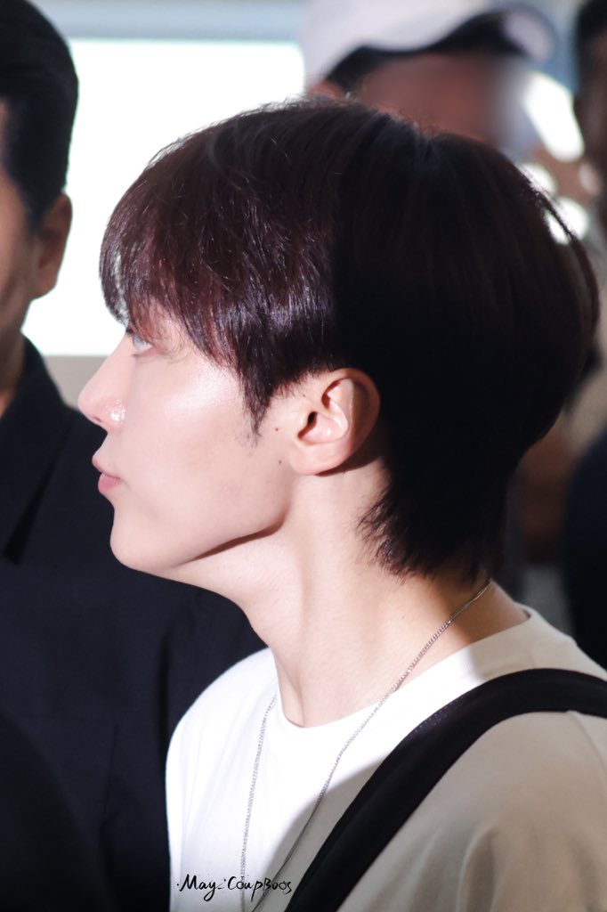 beenjour's tweet photo. category: jaw line https://t.co/QpHXZHfImQ