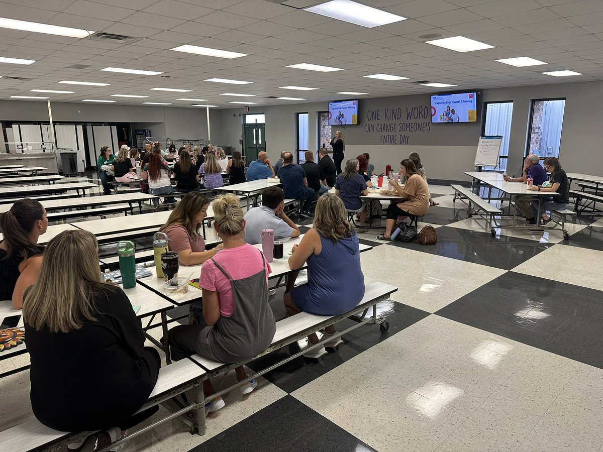 ActonElementary's tweet photo. Let’s GOOOOOOOOOOO!!!!!! 💜

Two days of exploring new ways to Capture Kids’ Hearts! Learning and growing with the best team in the world! 🌎 

#experienceacton
@granburyisd 
@IHeartCKH https://t.co/w5Vm4S4JVT