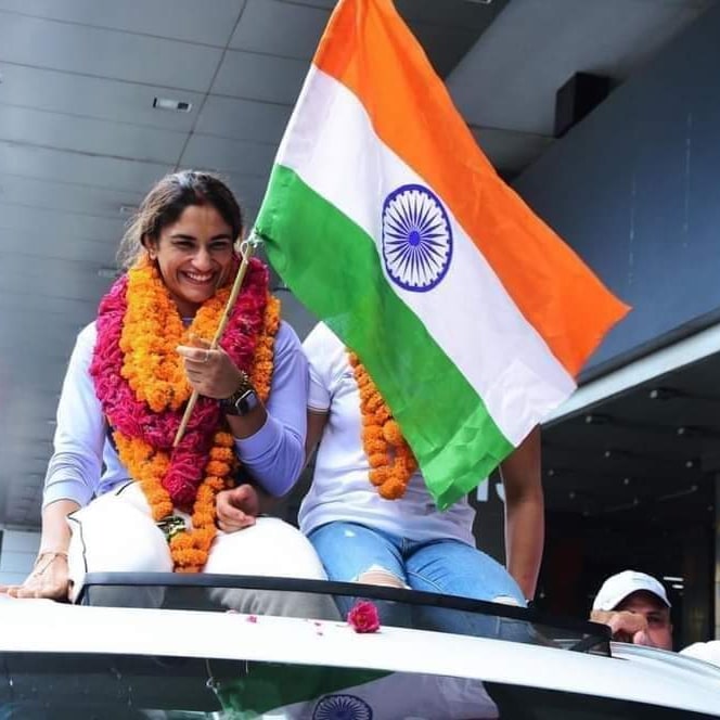 हमारे बच्चे अपने देश का सम्मान बढ़ाने में जीत हासिल करते हैं हमे गर्व है अपने बच्चों पर ।
फिर चाहे वो सीमा पर जवान हो या खिलाड़ी हो या खेत मे किसान हो हर जगह देश के लिए पहला कदम होता ।पूरा जीवन खतरों और सघर्ष भरा।