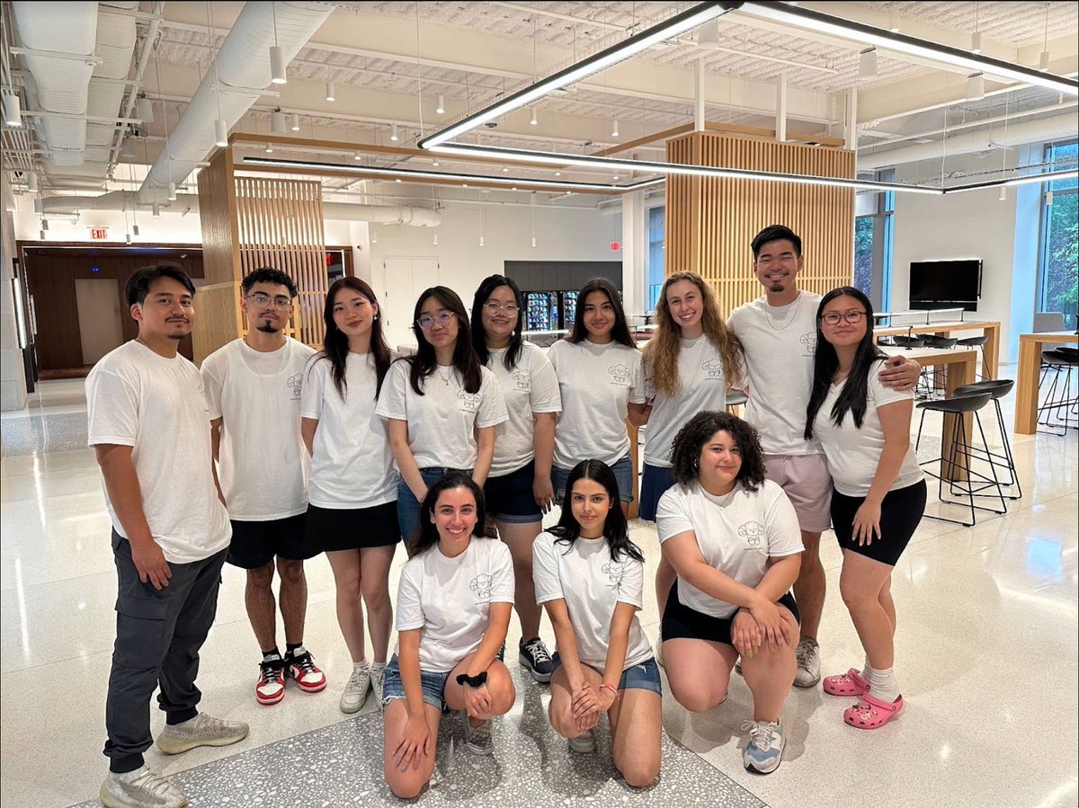 orient_rh's tweet image. Prior to the start of Orientation, Commuter Student Services hosts an annual Barbecue for our incoming commuter and transfer first-year students. This event is the perfect opportunity to not only meet other incoming commuter students, but also members of the Commuter Assistants!