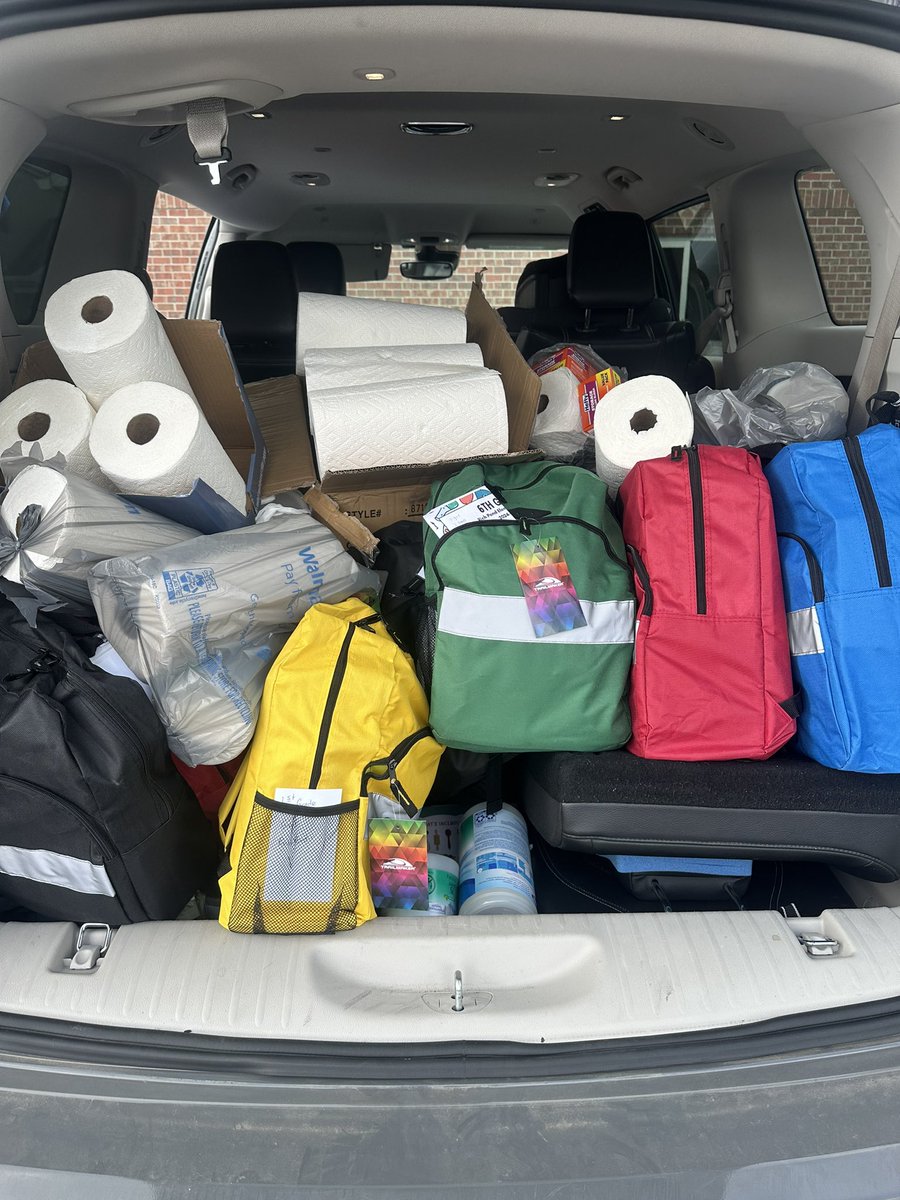 Rich Pond FRC (@frcpond) on Twitter photo Back to school life for a FRYSC! Thank you to our amazing community partners for making sure our kiddos are taken care of this year! <a href="/Woodburn_BC/">Woodburn Baptist</a> <a href="/Crosslandtv/">Crossland Community</a>! โค๏ธ๐พ Back to school life for a FRYSC! Thank you to our amazing community partners for making sure our kiddos are taken care of this year! <a href="/Woodburn_BC/">Woodburn Baptist</a> <a href="/Crosslandtv/">Crossland Community</a>! โค๏ธ๐พ