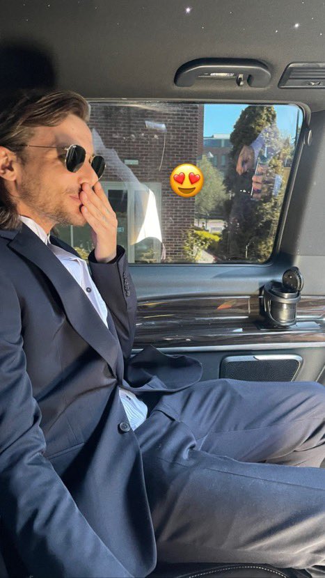 yyakrry's tweet photo. He is this emoji 🤭 https://t.co/OfIkun3SgY
